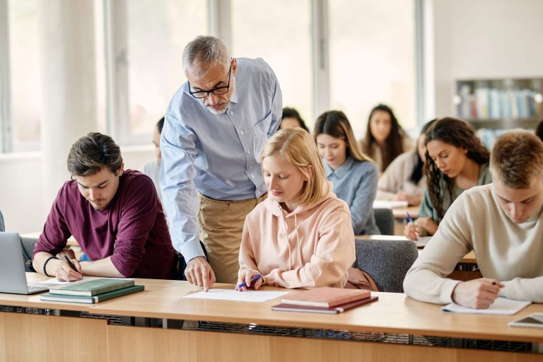 How to Create an Effective Lesson Plan That Keeps Students Engaged.